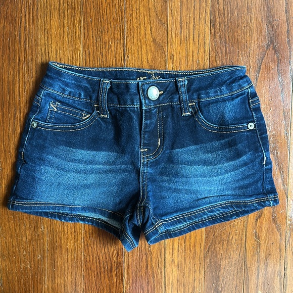 2 Piece Bundle Girls Justice Pink and White Tank Top Denim Shorts Size 8 - Picture 2 of 6